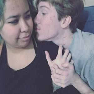 Meet your Posher, Yeniris